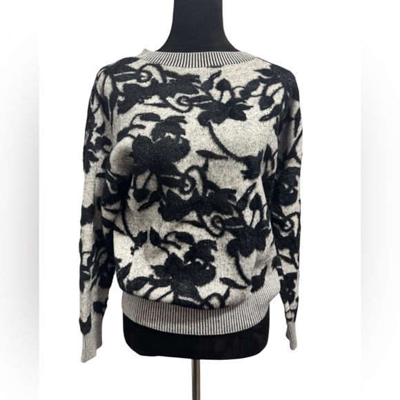 Gemma + Jane Crew Neck Sweater Grey - Picture 2 of 9